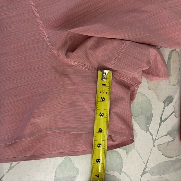 Athleta Womens Run with it textured 3.5” athletic shorts size 2X - Picture 8 of 12